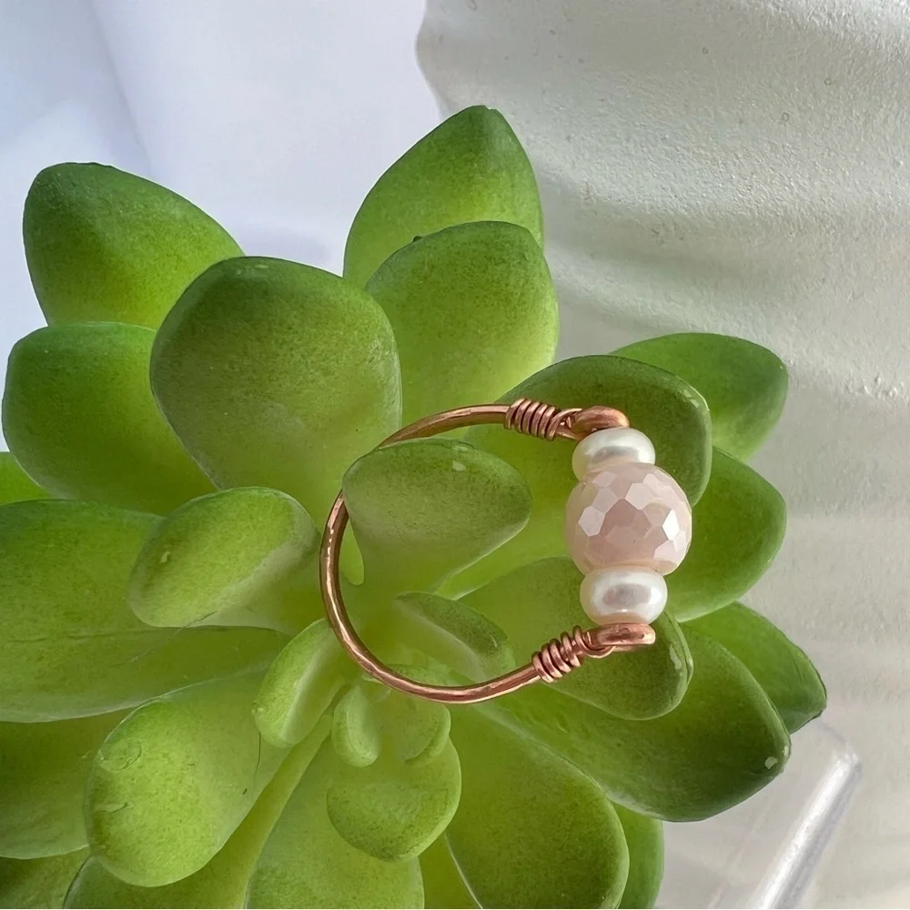 Freshwater Pearls & Pink Glass Beaded Copper Ring